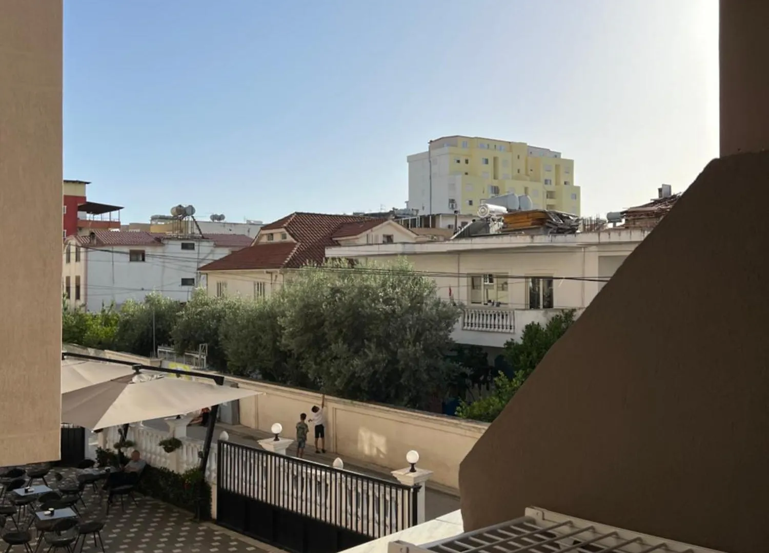 Guest House L&B Durres Albania