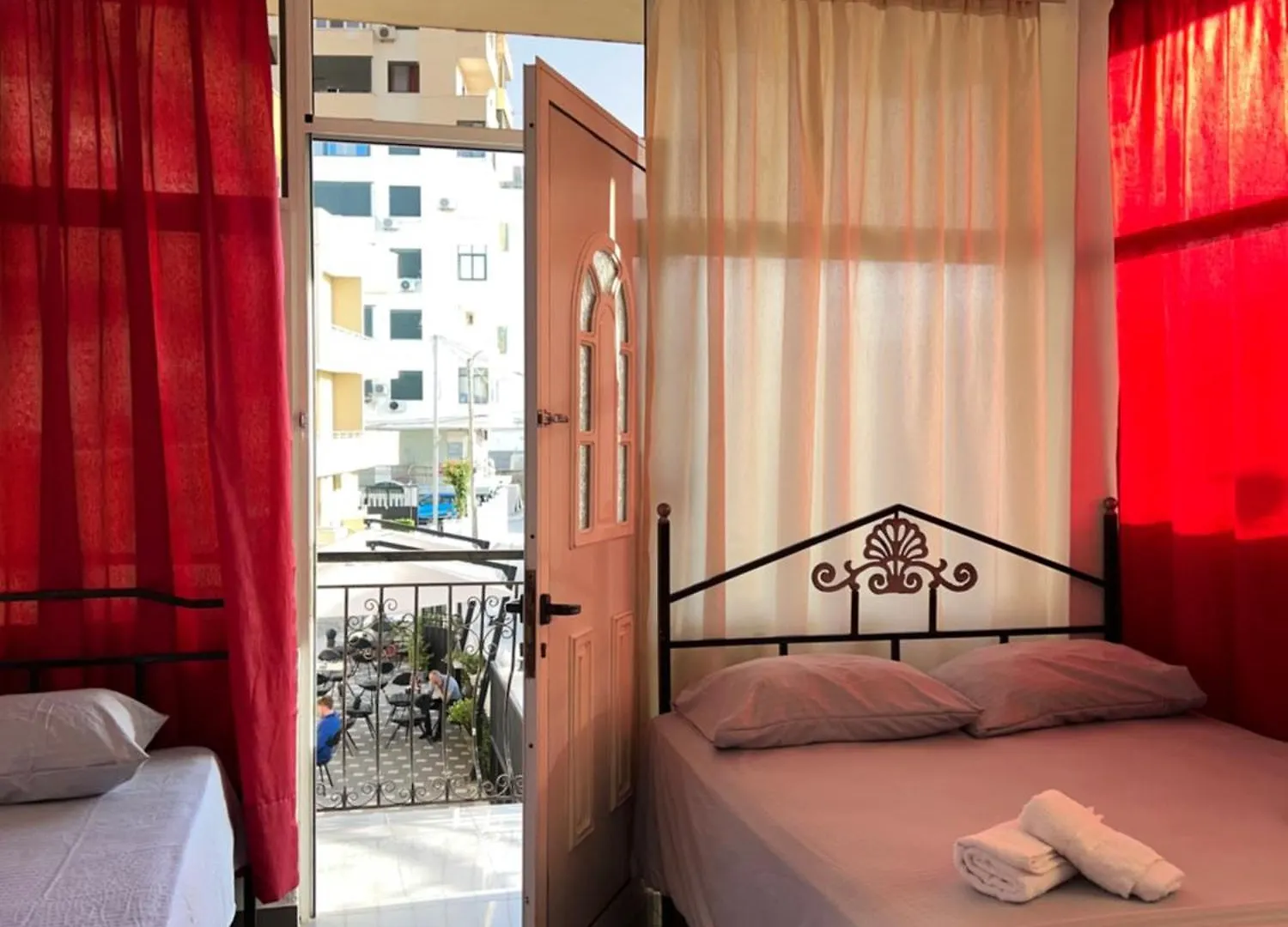 Guest House L&B Durres