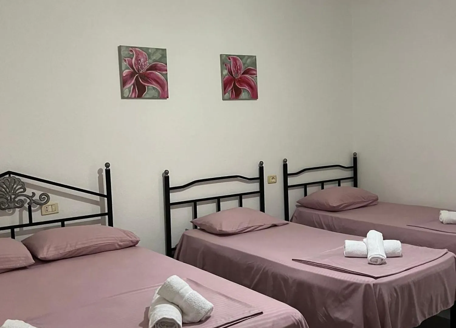 Guest House L&B Durres
